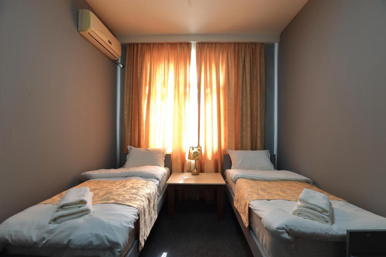 Hotel Evita Tashkent Ngoại thất bức ảnh