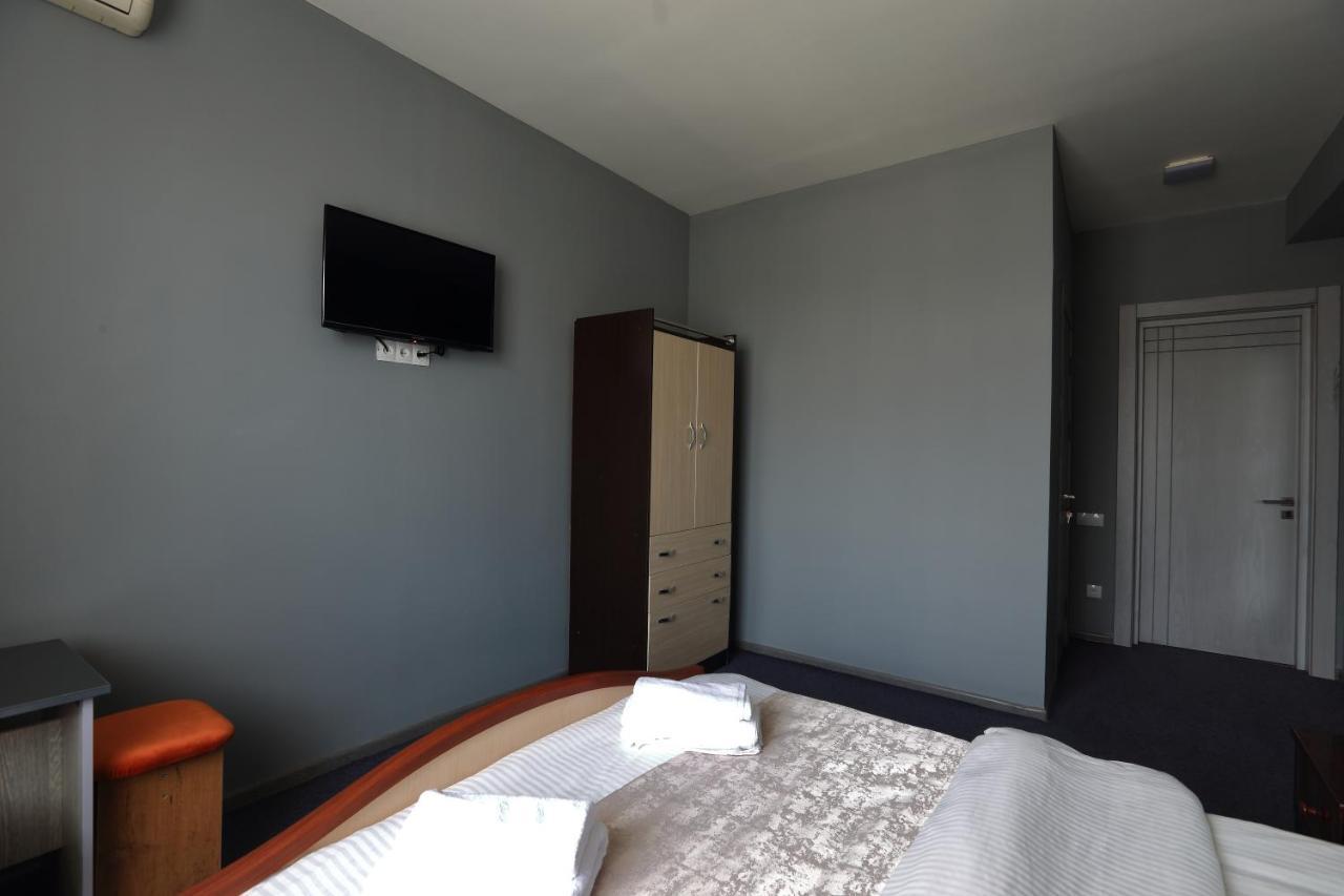Hotel Evita Tashkent Ngoại thất bức ảnh