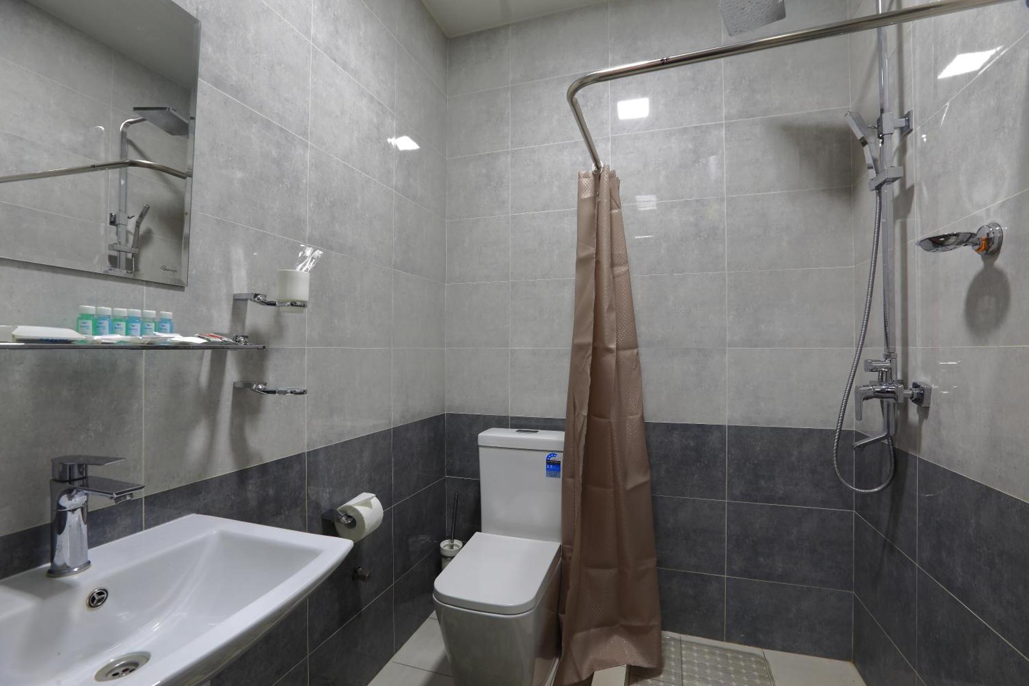 Hotel Evita Tashkent Phòng bức ảnh
